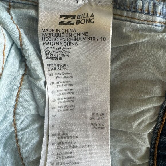 Buttoned Up Denim Shorts - Picture 7 of 8